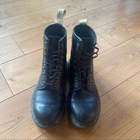 1460 Vegan Dr Martens - Picture 6 of 6